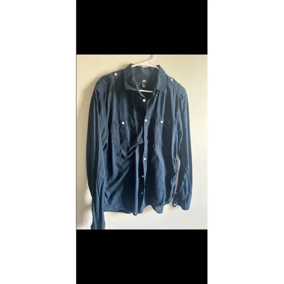 H&M Men's Large Easy Iron Long Sleeve Button Up Shirt Navy Blue EUC - Picture 4 of 4